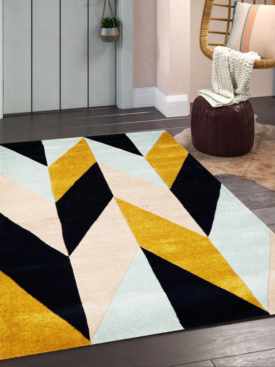

PRESTO Black & Yellow Printed Hand Tufted Woolen Anti-Skid Carpet