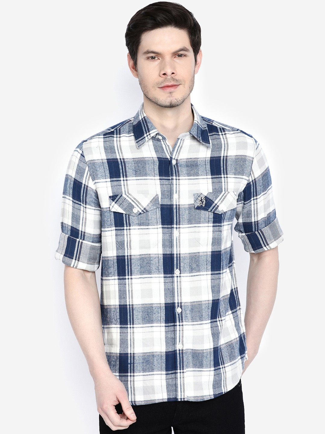

GIORDANO Men Blue & White Slim Fit Checked Casual Shirt