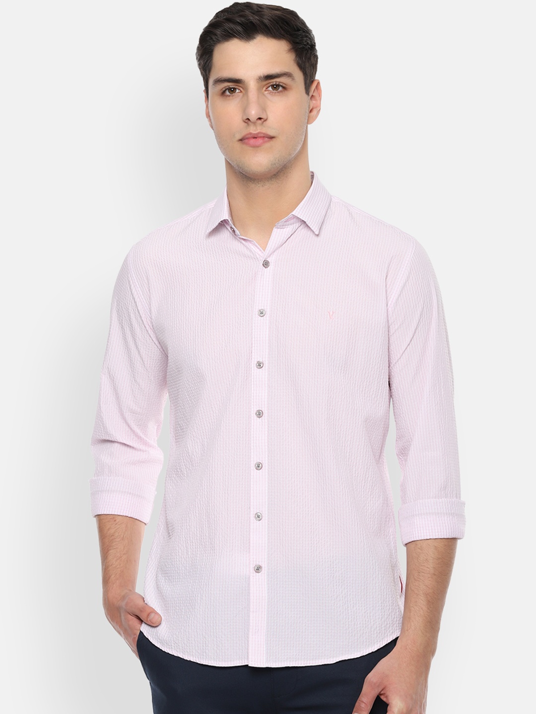 

V Dot Men Pink Slim Fit Striped Casual Shirt