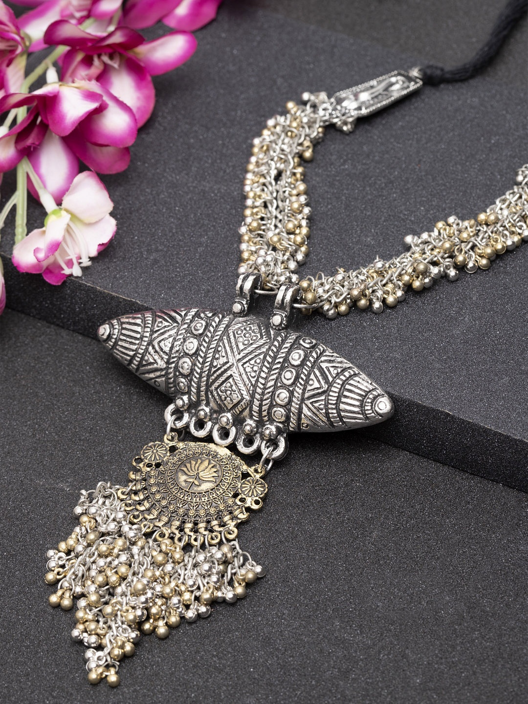 

Moedbuille Gold-Toned & Silver-Toned Brass-Plated Tribal Necklace