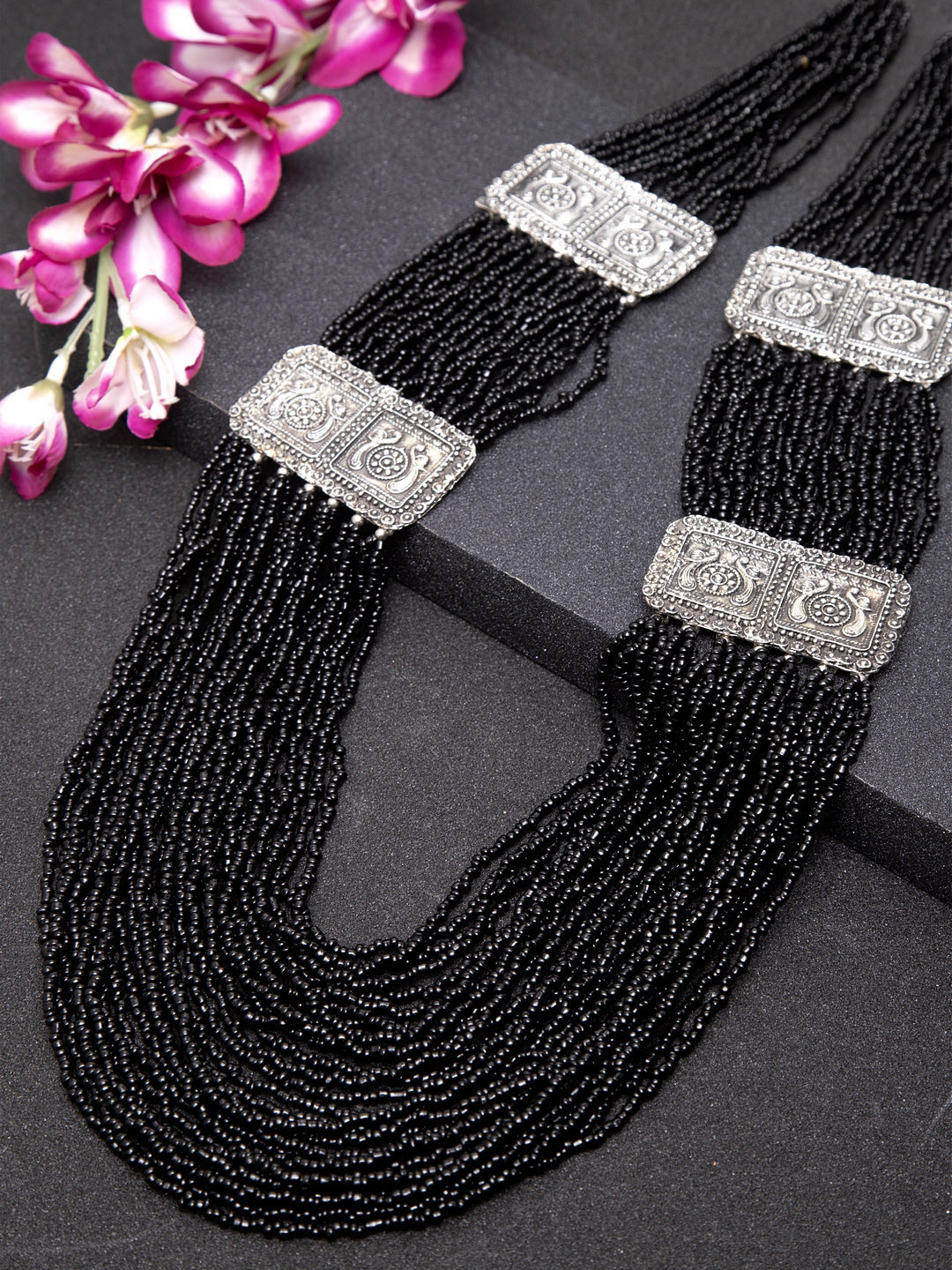 

Moedbuille Women Black & Silver-Toned German Silver Afghan Necklace