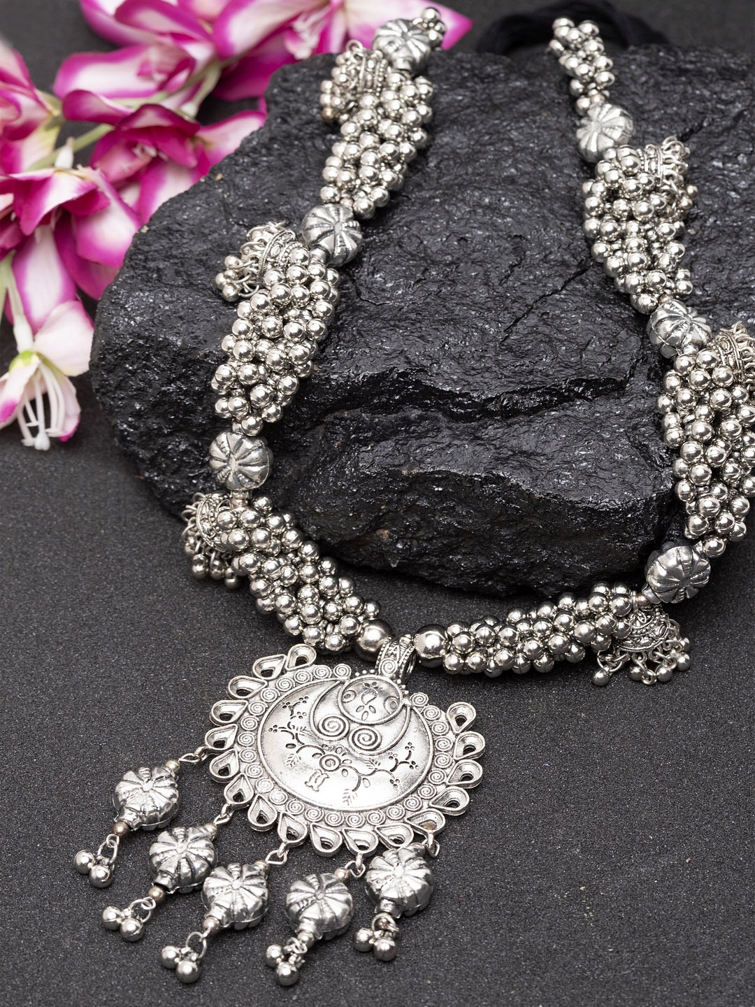 

Moedbuille Silver-Toned Brass-Plated Tribal Necklace