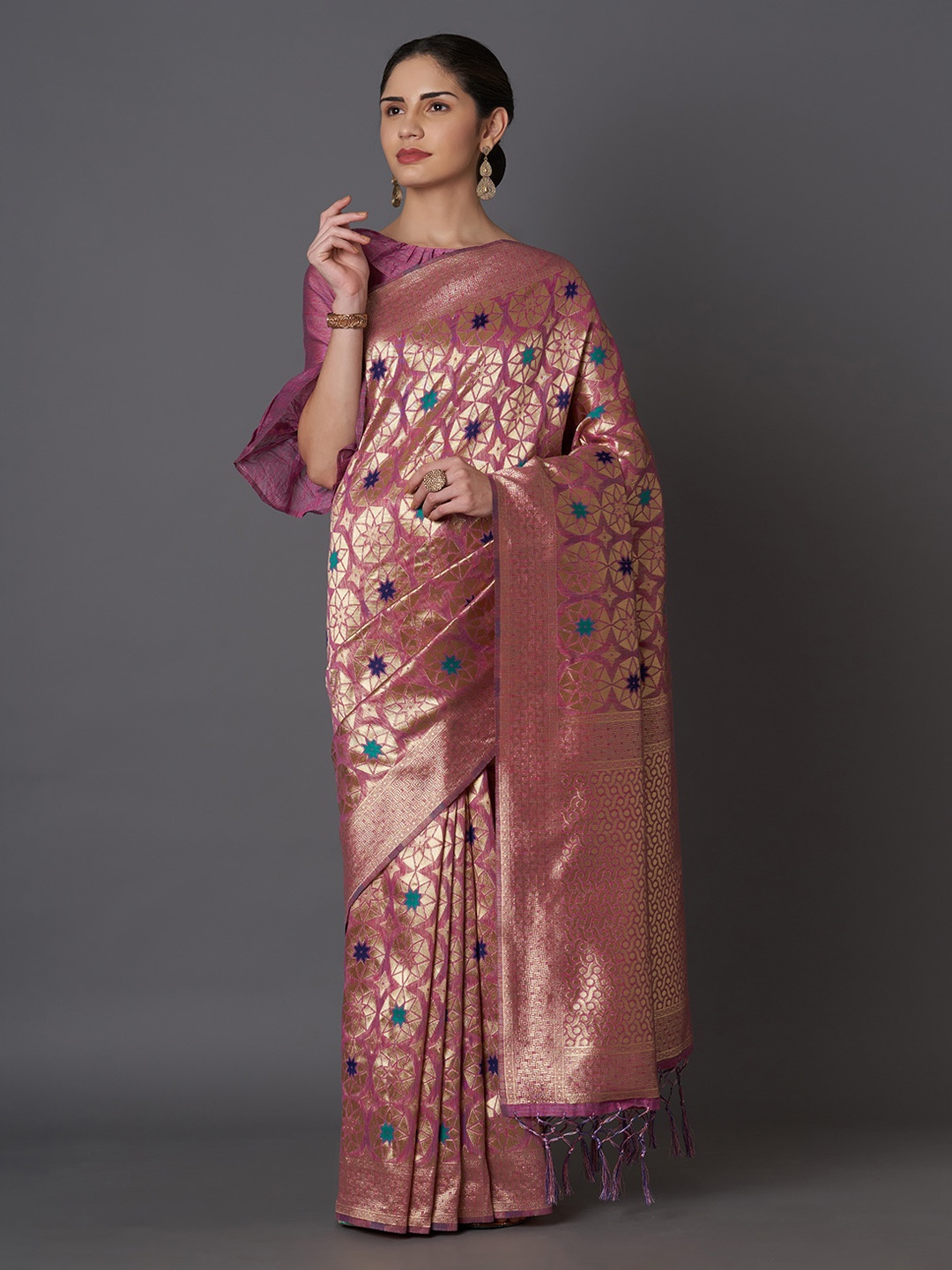 

Mitera Pink & Gold-Toned Silk Blend Woven Design Kanjeevaram Saree