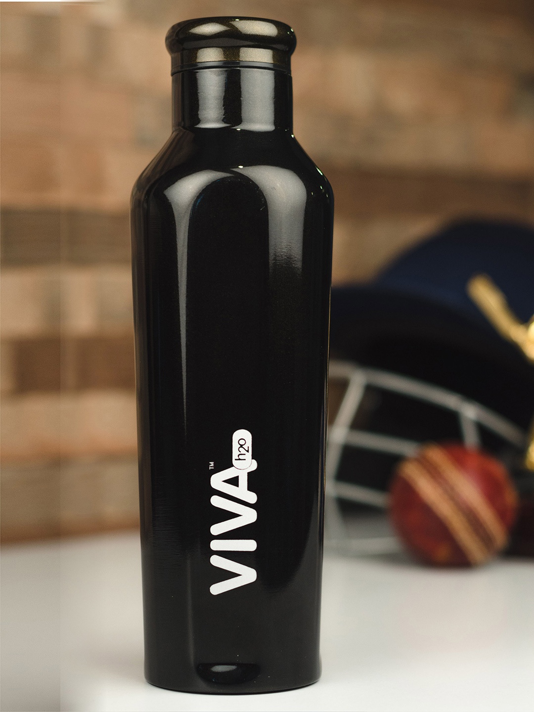 

VIVA h2o Black Solid Stainless Steel Vaccum Insulated Water Bottle 500 ml