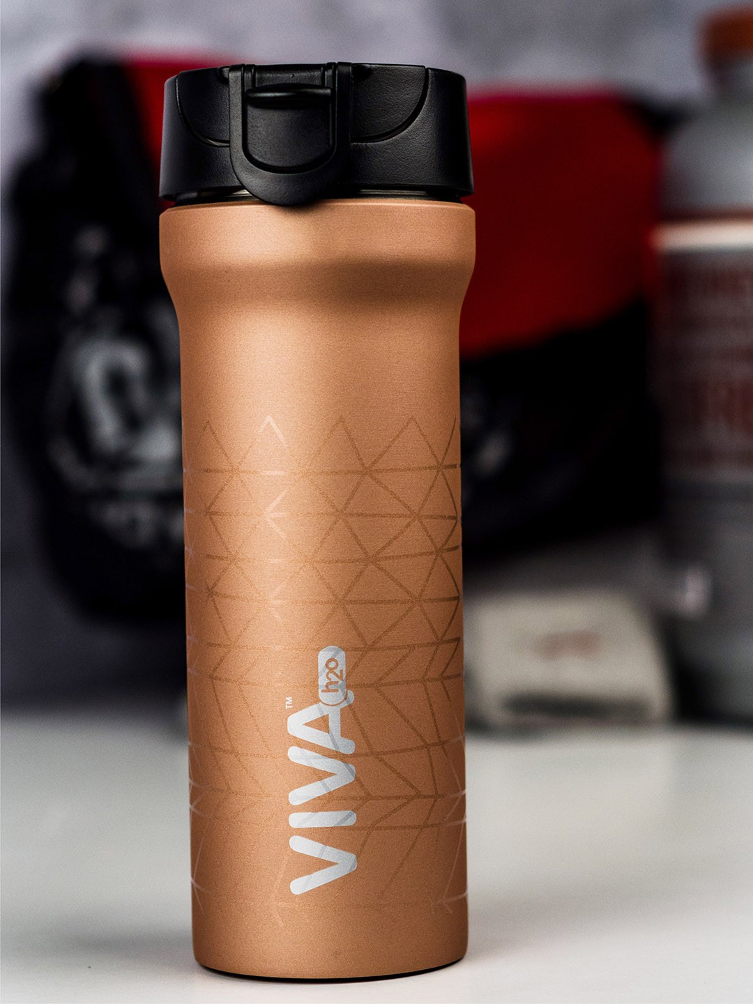 

VIVA h2o Copper-Toned & Black Solid Stainless Steel Vaccum Insulated Water Bottle 450 ml