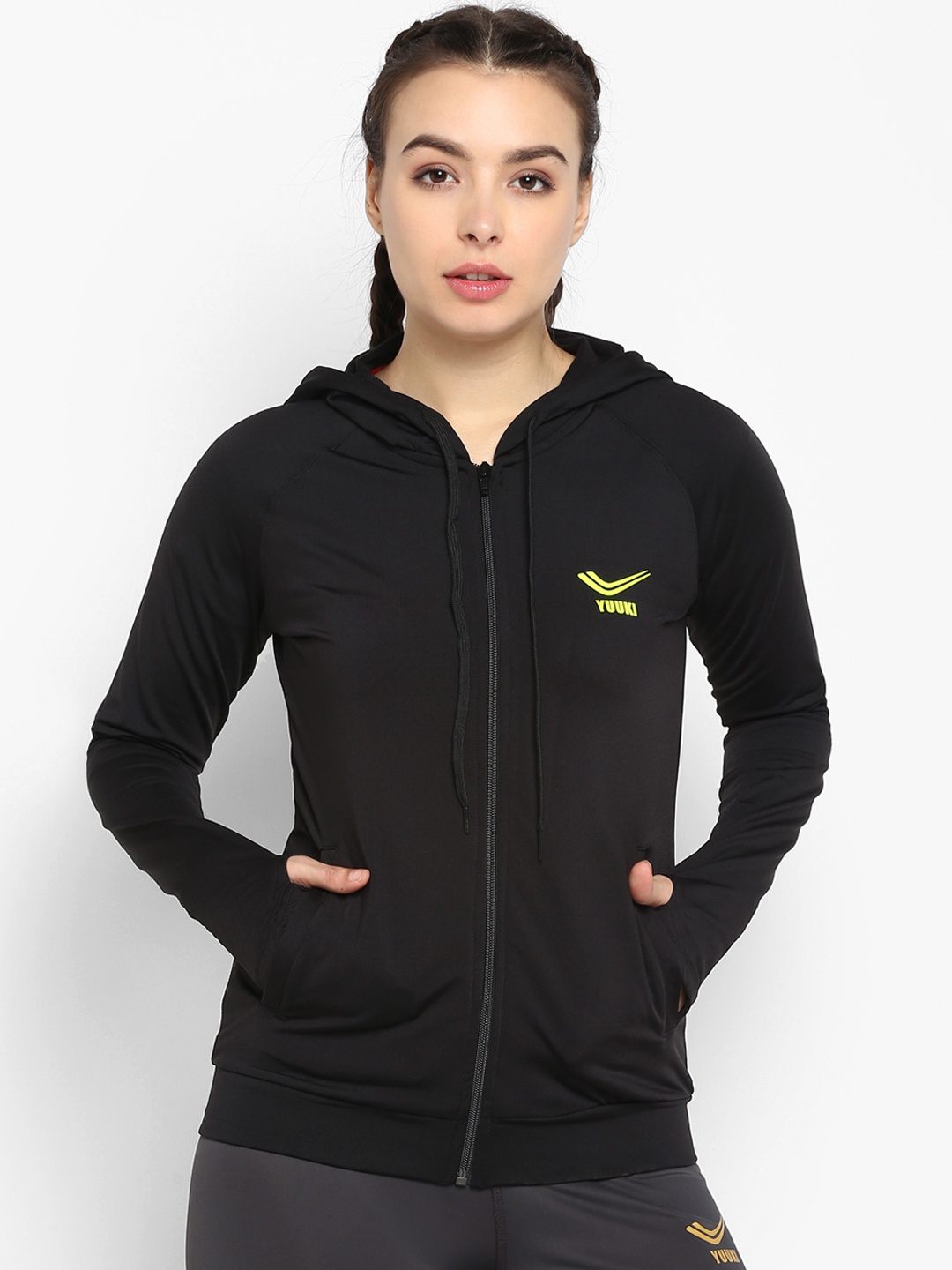 

Yuuki Women Black Solid Sporty Jacket