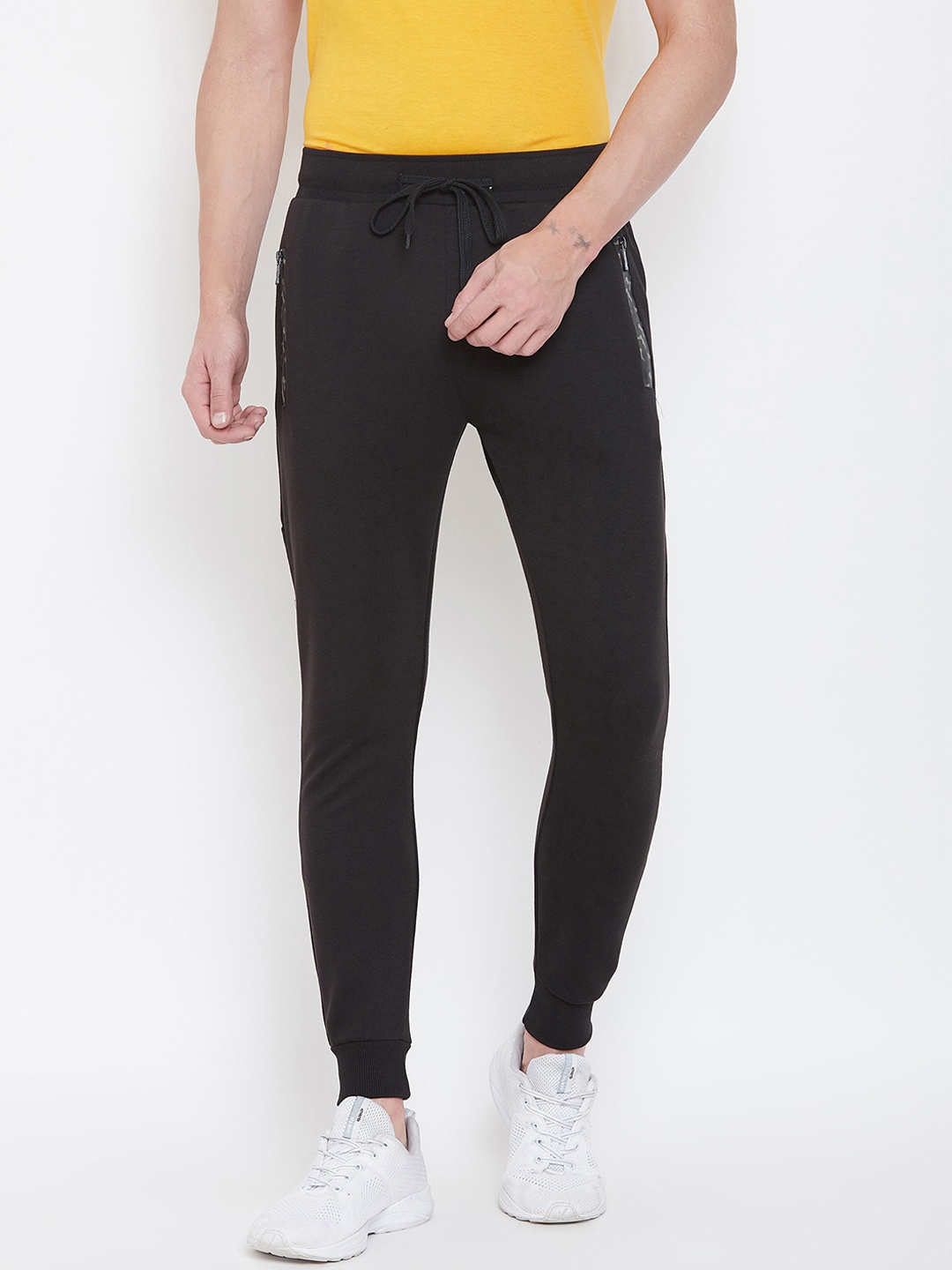 

Duke Men Black Solid Joggers