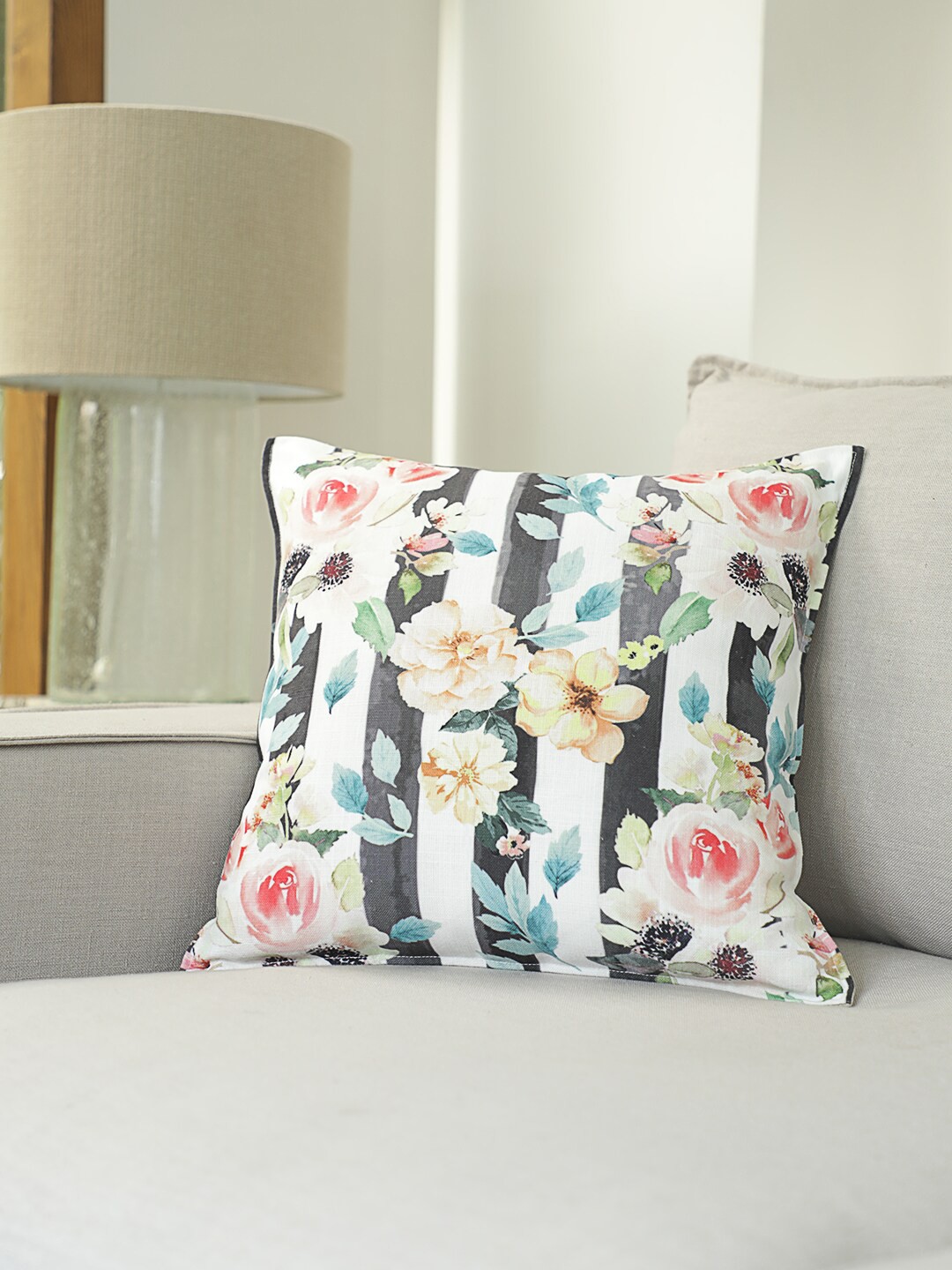 

BLUE BOAT Off-White & Blue Single Floral Square Cushion Covers