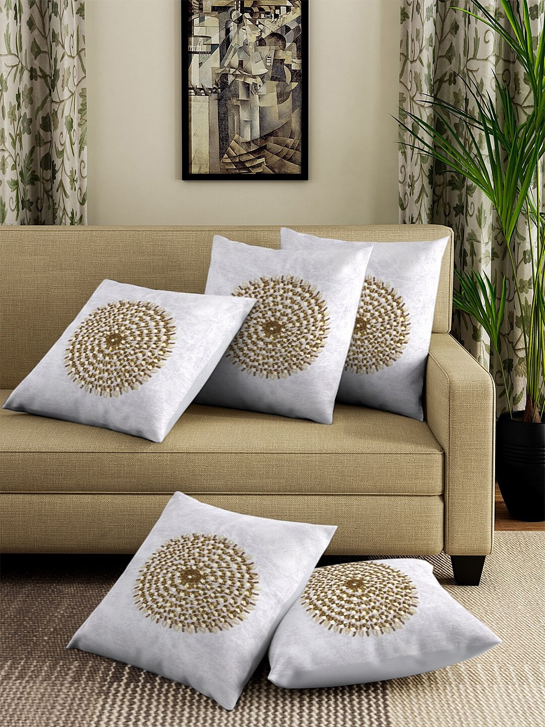 

DREAM WEAVERZ White & Gold-Coloured Set of 5 Embellished Velvet Square Cushion Covers
