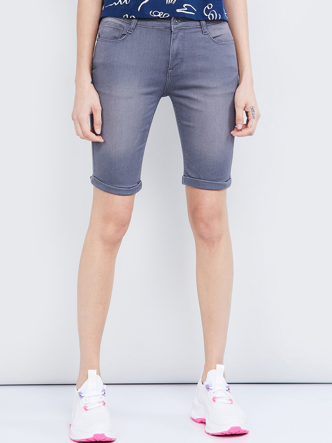 max Women Blue Washed Regular Fit Denim Shorts