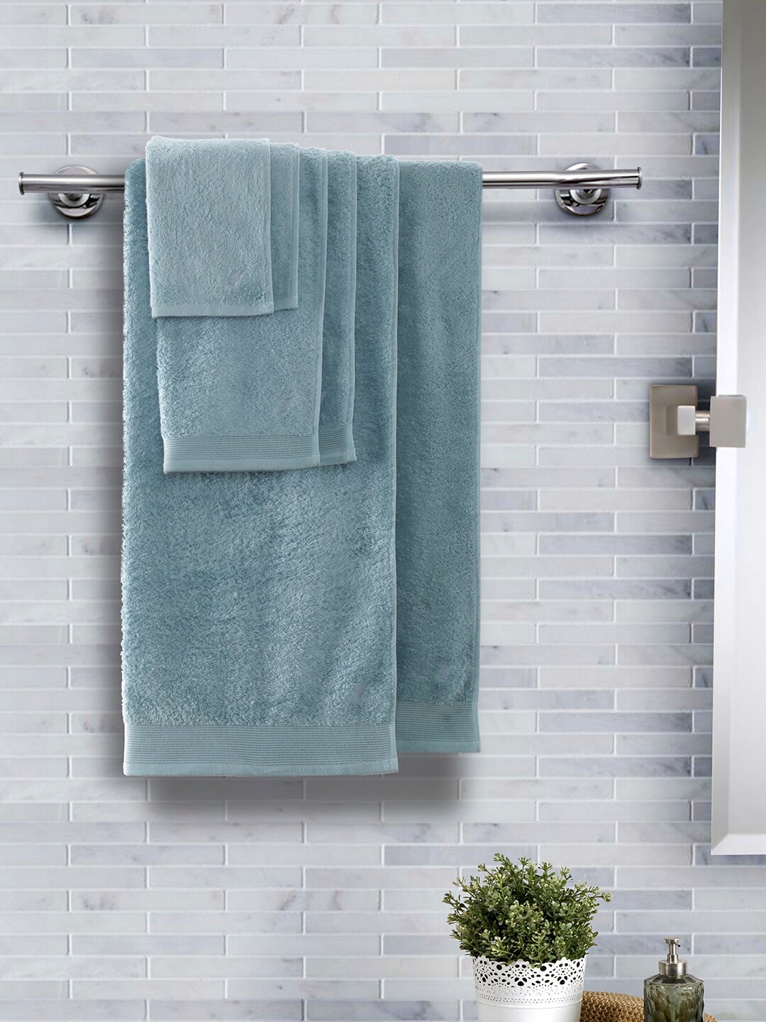 

MASPAR Unisex Set Of 6 Blue Solid 550 GSM Towels