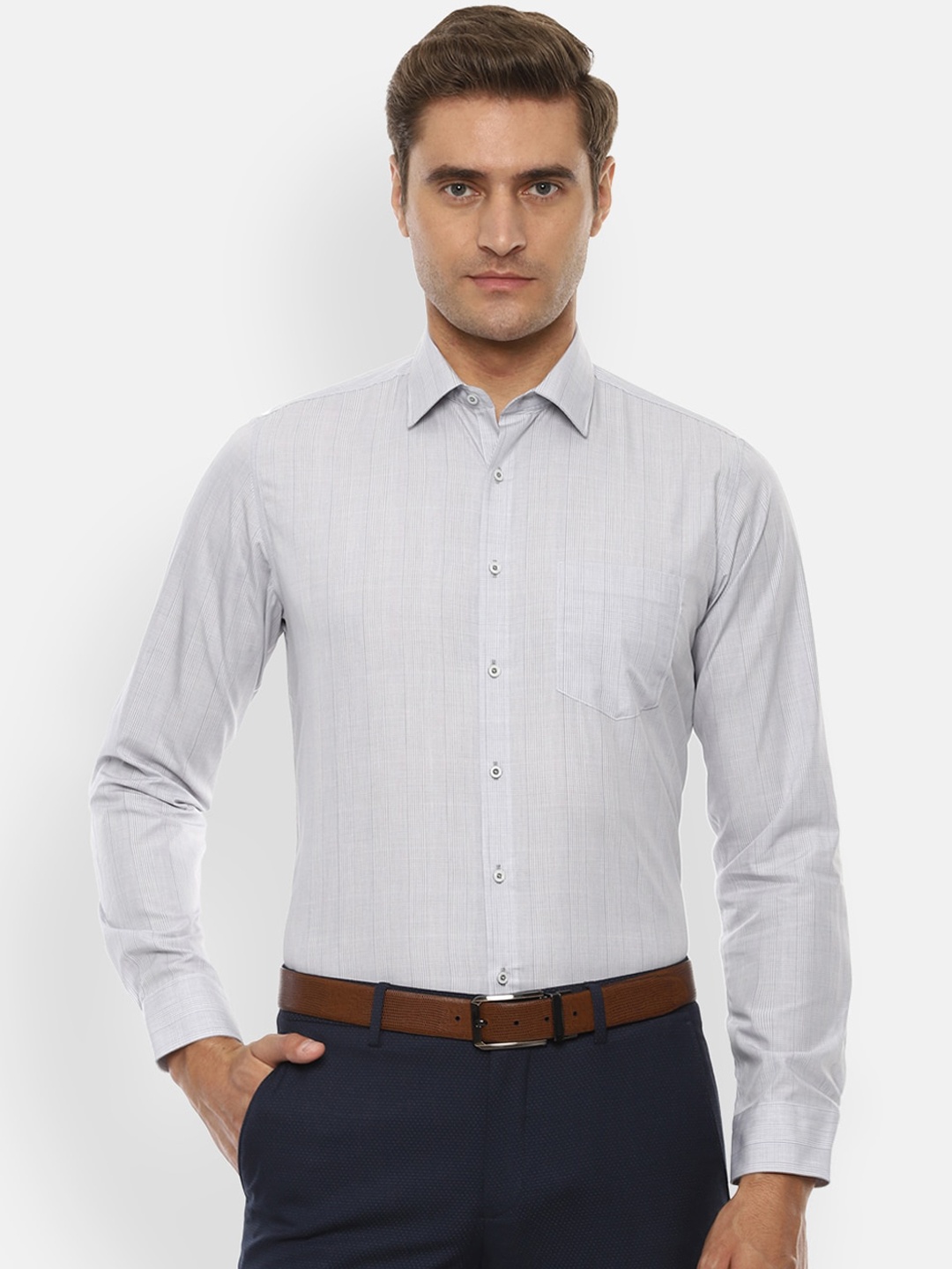 

Van Heusen Men Grey Slim Fit Checked Formal Shirt