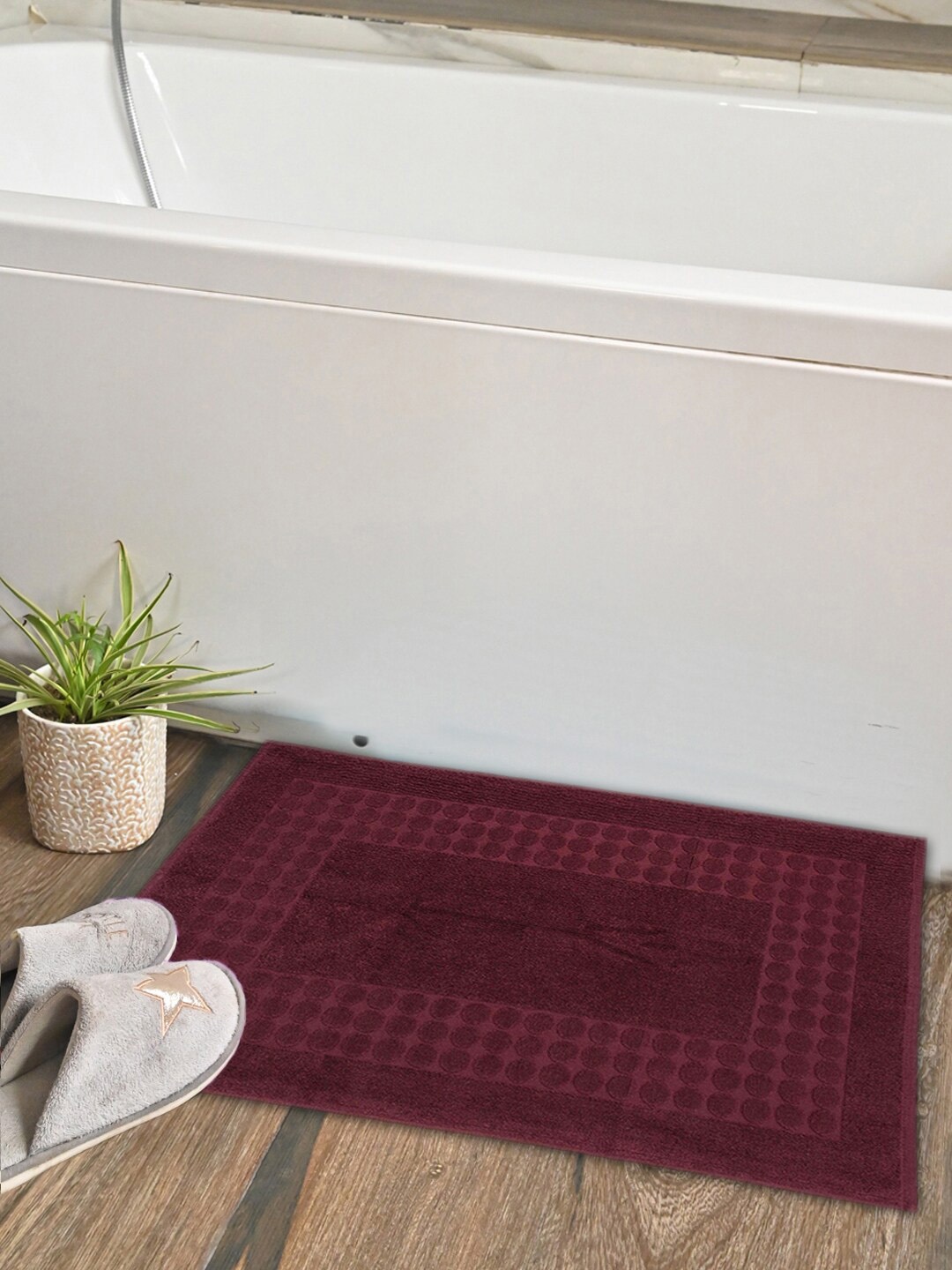 

AVI Living Purple Geometric Patterned Terry Cotton Bath Mat, Maroon