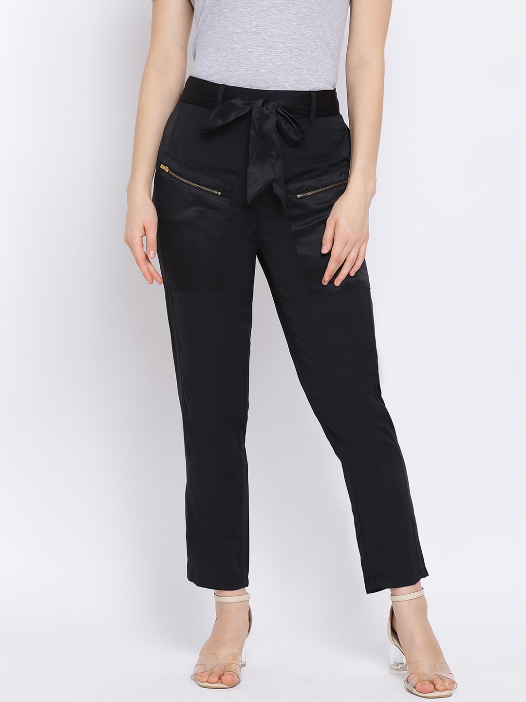 

Oxolloxo Women Black Regular Fit Solid Regular Trousers