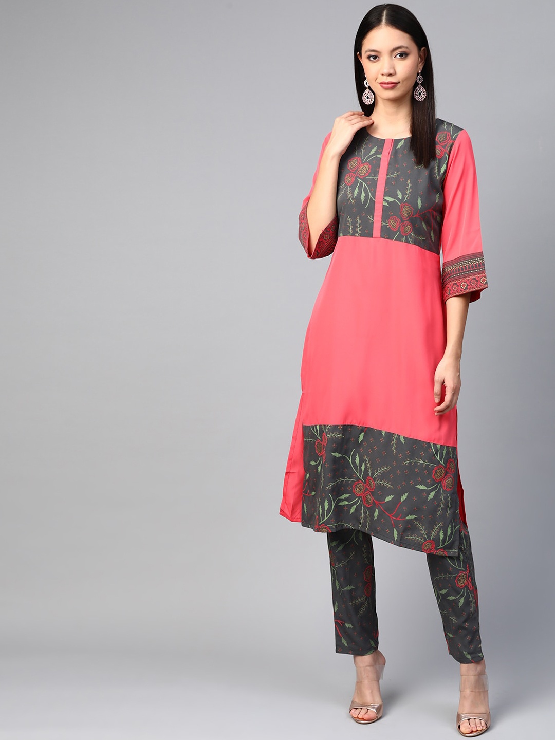 

ZIYAA Women Coral Pink & Grey Colourblocked Straight Kurta