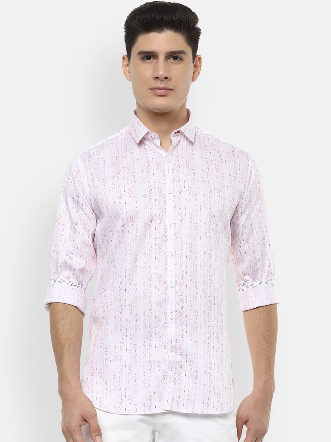 

V Dot Men White & Red Regular Fit Printed Casual Shirt