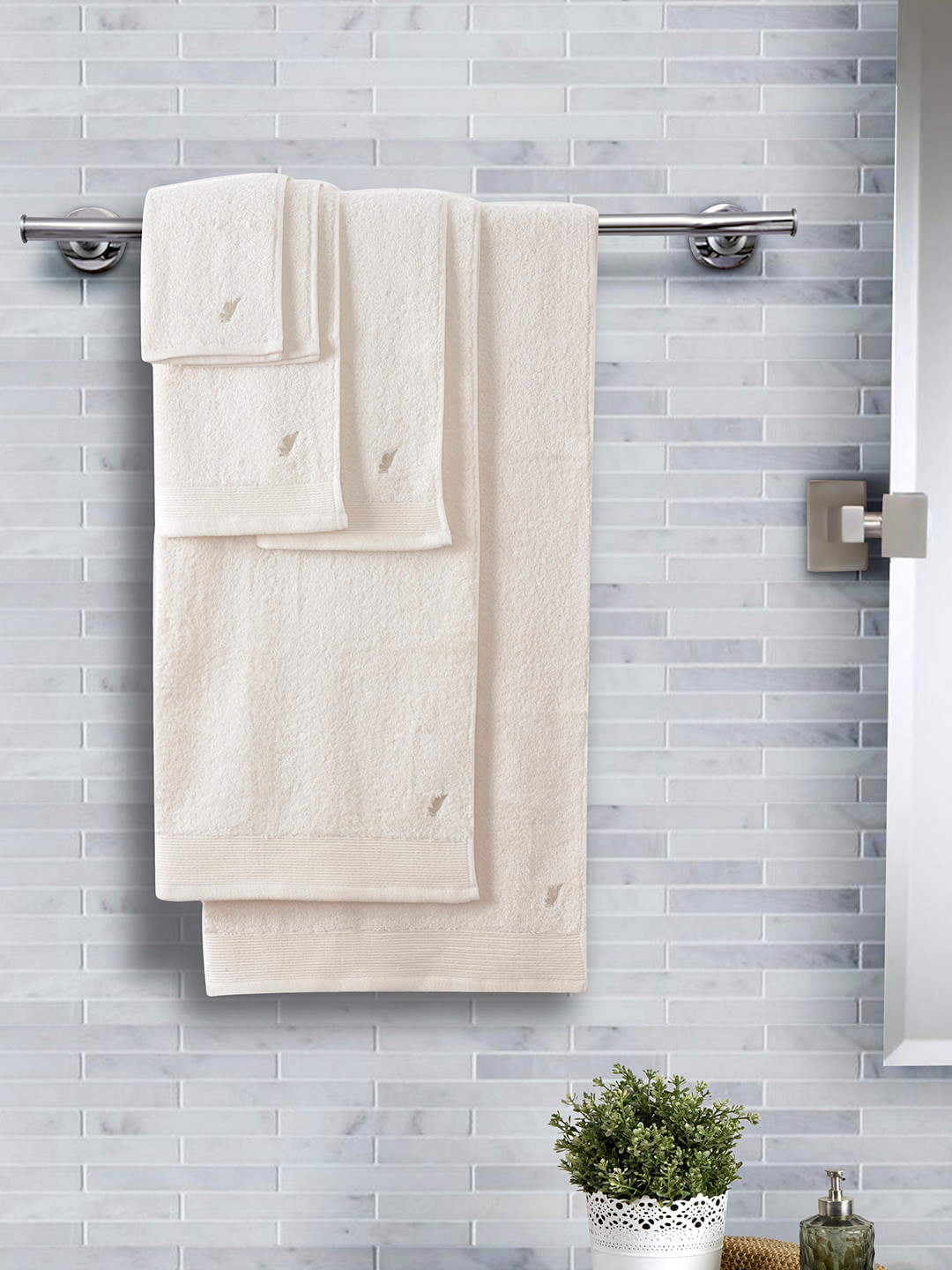 

MASPAR Unisex Set Of 6 Beige Solid 550 GSM Towels