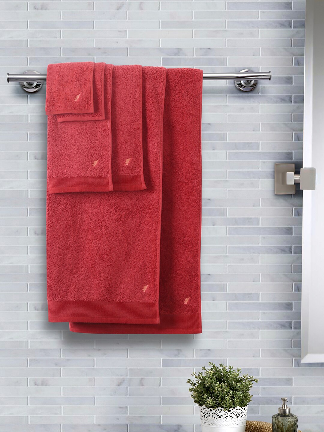 

MASPAR Unisex Set Of 6 Red Solid 550 GSM Towels
