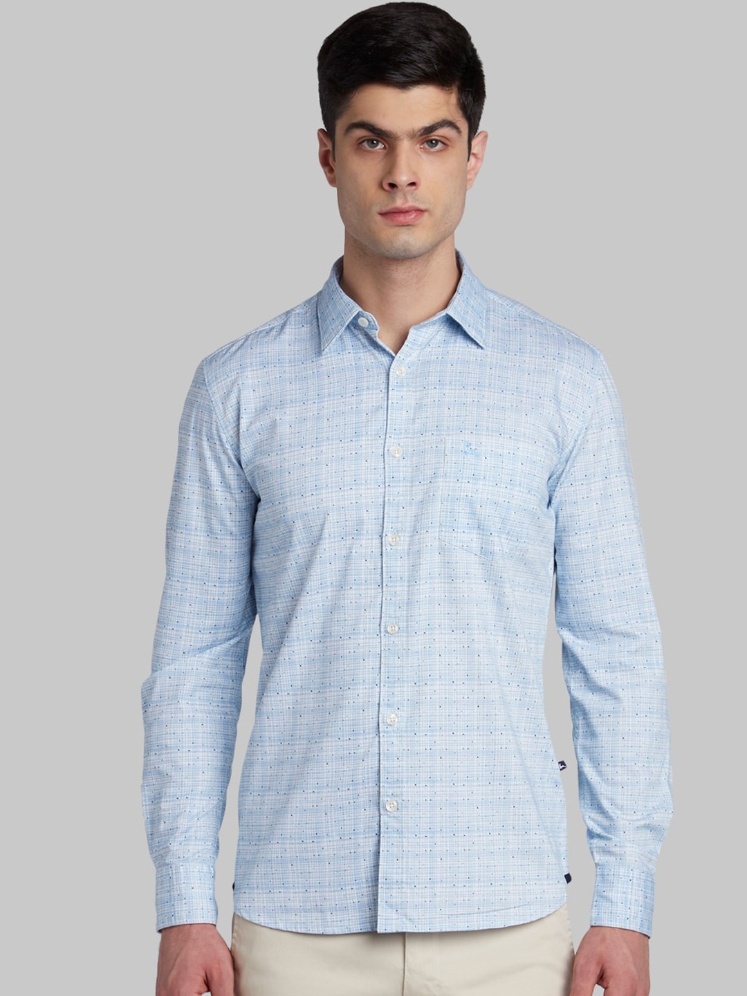 

Parx Men Blue Slim Fit Checked Casual Shirt