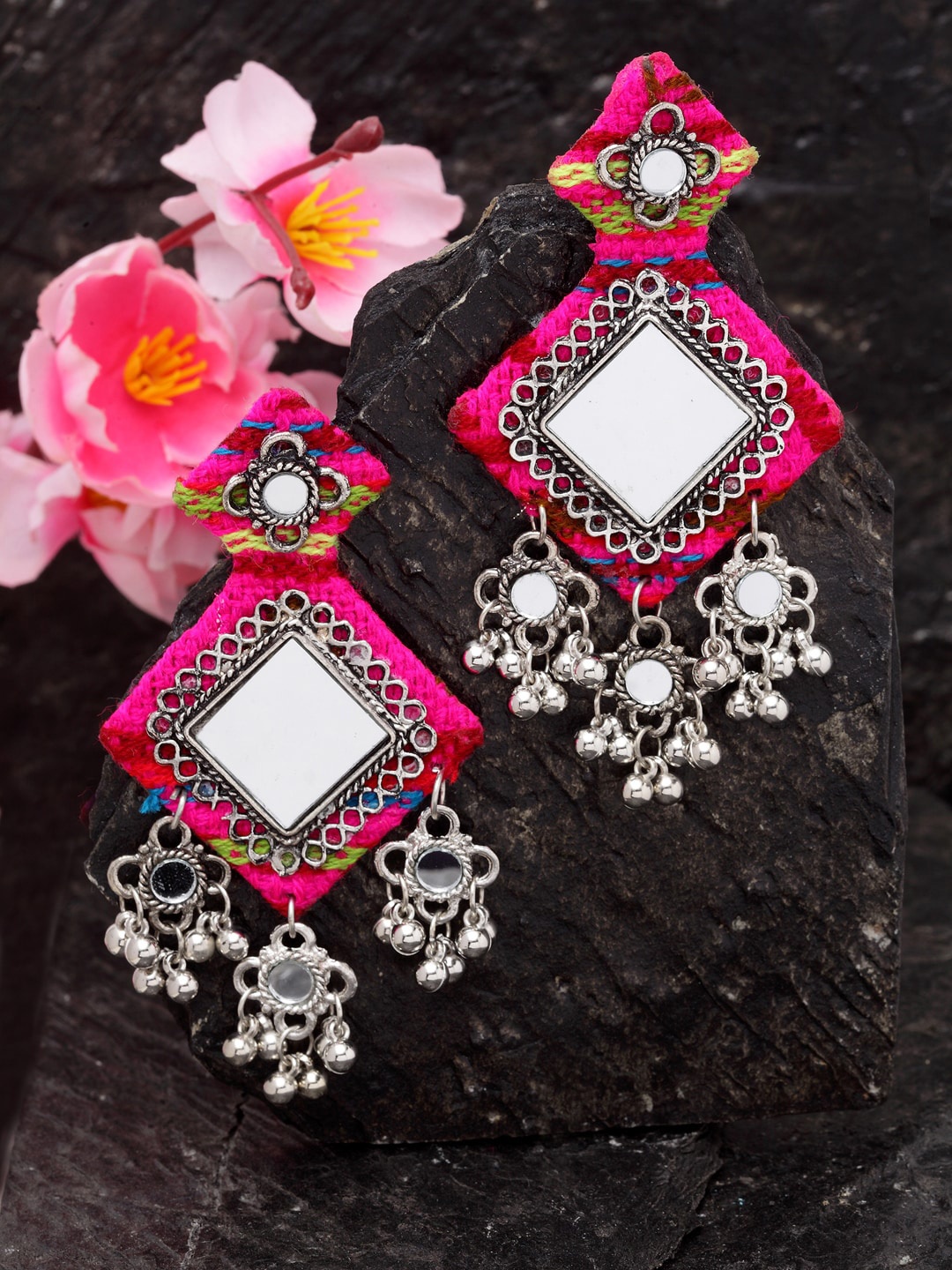 

Moedbuille Pink & Silver-Plated Square Drop Earrings