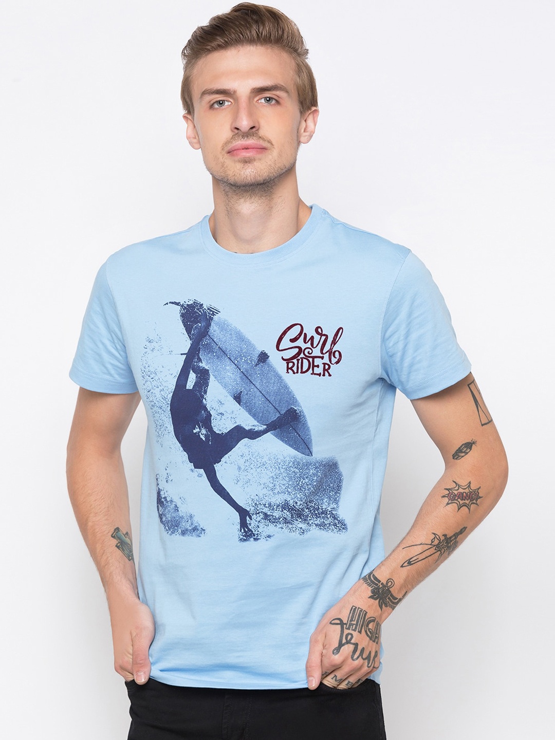 

Globus Men Blue Printed Round Neck T-shirt