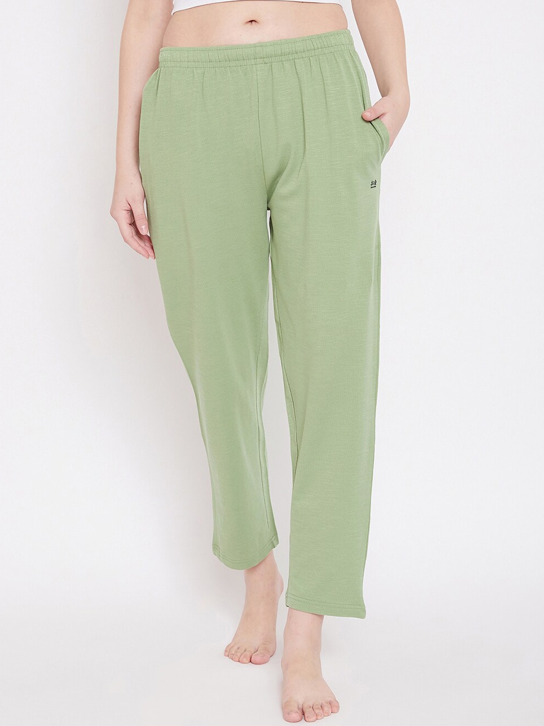 

Okane Women Green Solid Lounge Pants