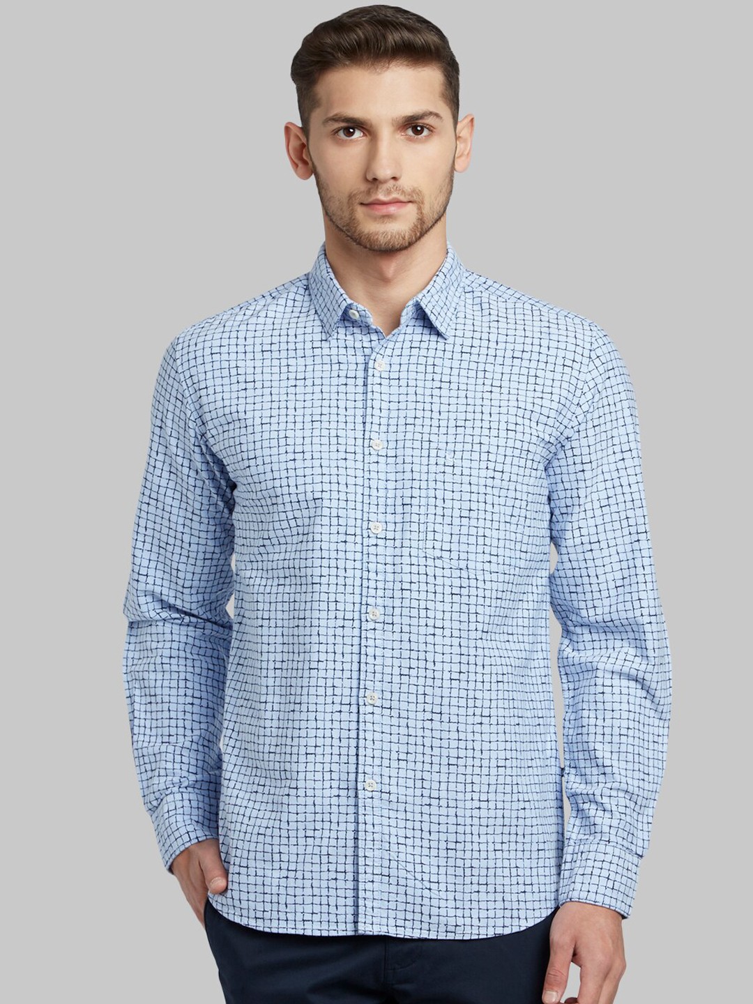 

Parx Men Blue Slim Fit Checked Casual Shirt