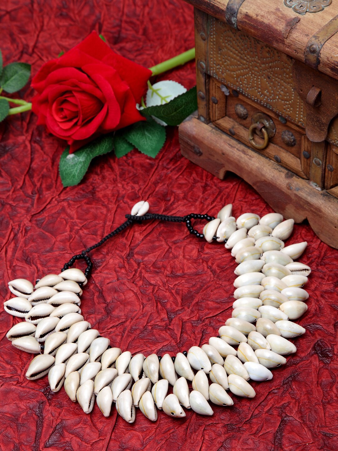 

Moedbuille German Silver Sea Shells Layered Bohemian Handcrafted Necklace, Off white