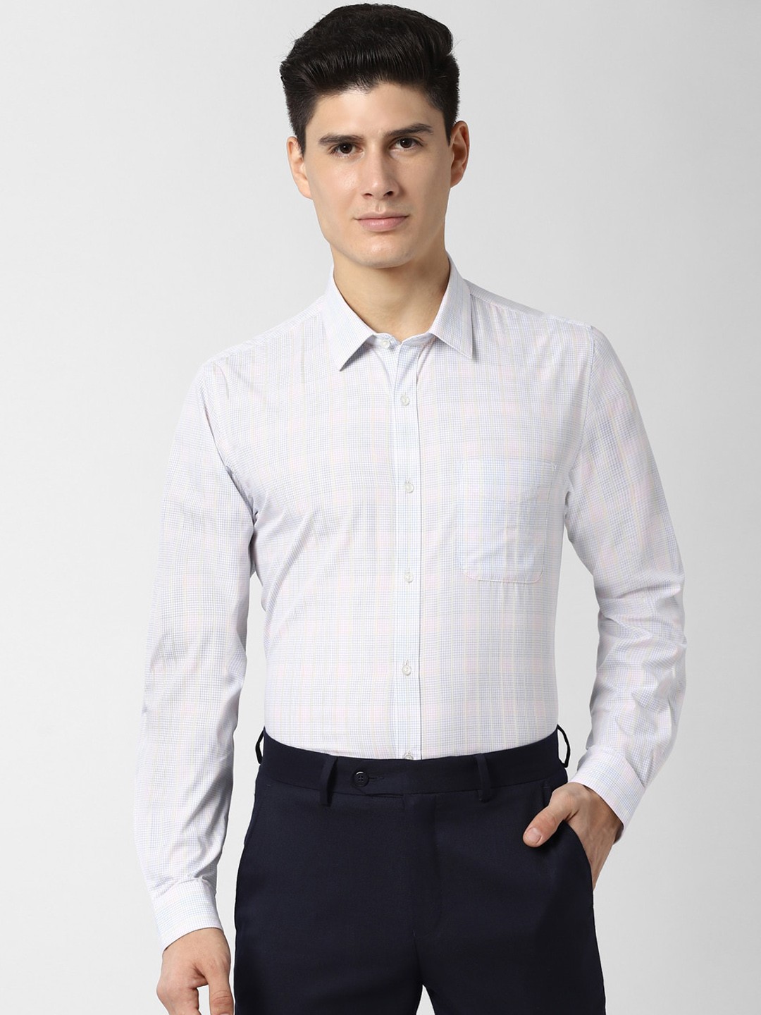 

Peter England Men White Slim Fit Checked Formal Shirt