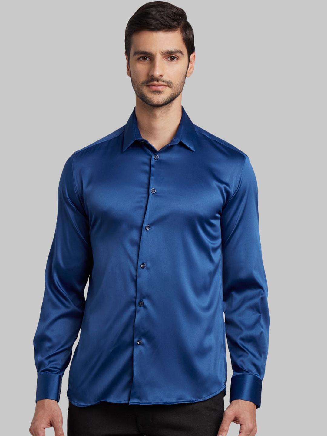 

Parx Men Blue Slim Fit Solid Casual Shirt