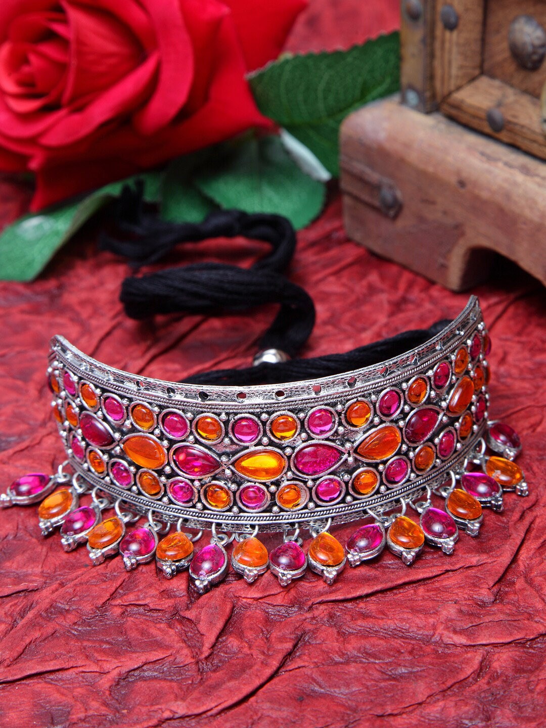 

Moedbuille Silver-Toned & Pink Antique Oxidised Choker Necklacec