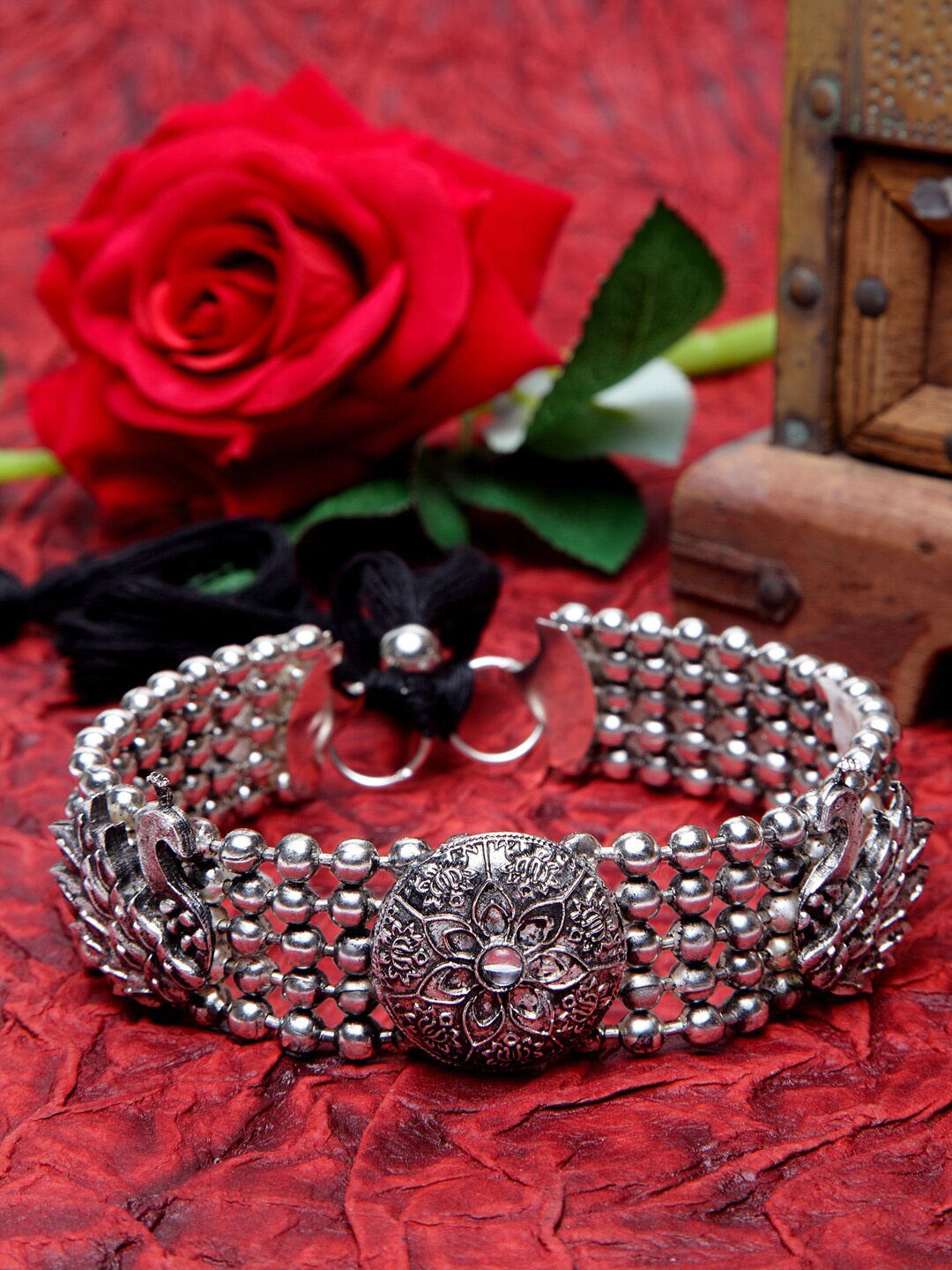 

Moedbuille Silver Brass-Plated Handcrafted Temple Choker