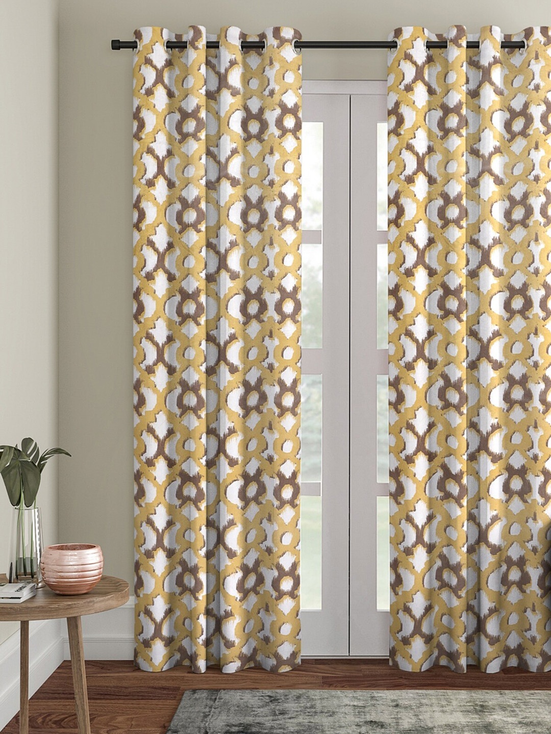 

ROMEE Off-White & Yellow Single Room Darkening Door Curtain