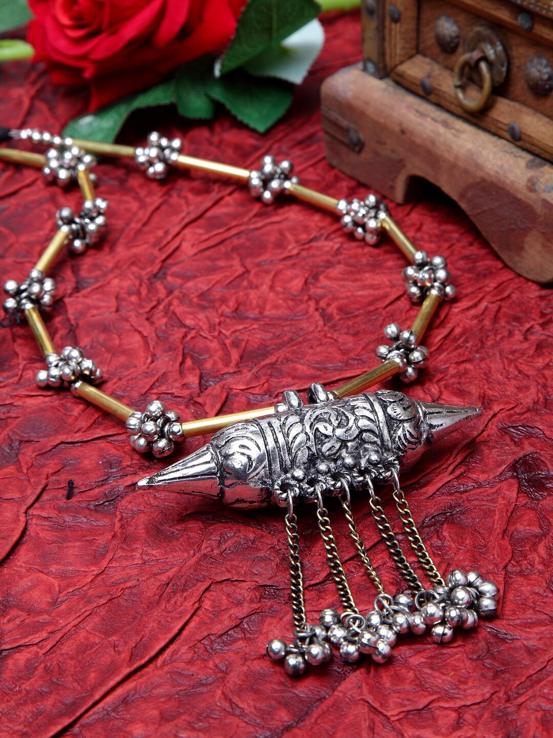 

Moedbuille Silver-toned & Gold-Toned German Silver Handcrafted Antique Necklace