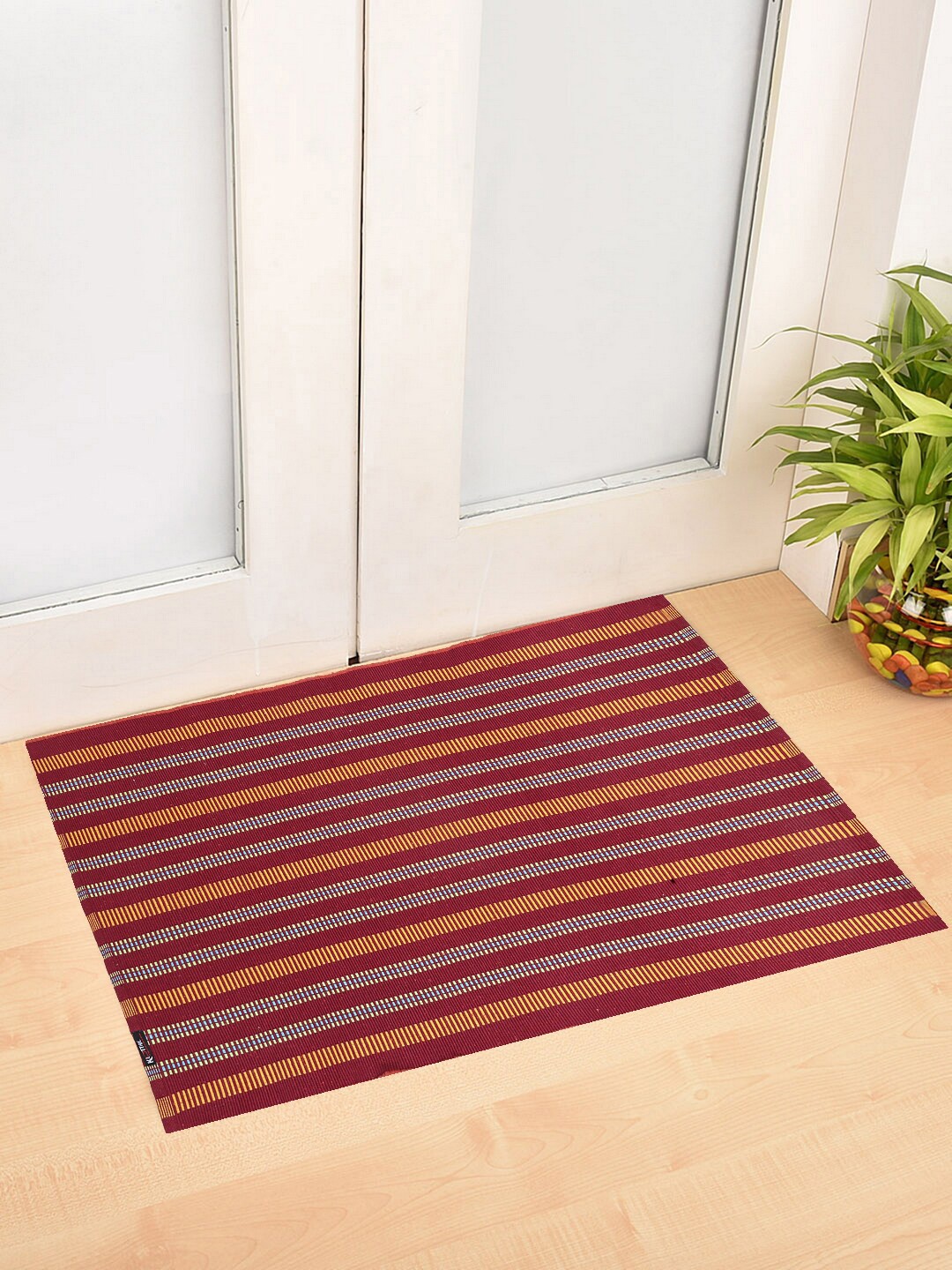

KLOTTHE Set of 2 Red & Brown Striped Doormats