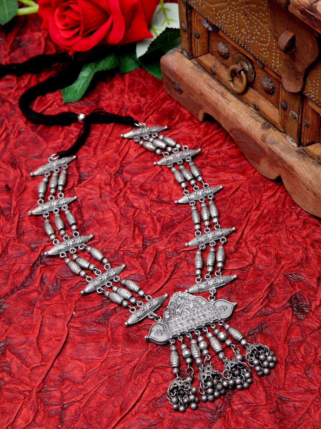 Moedbuille Silver-Toned Brass-Plated Tribal Necklace