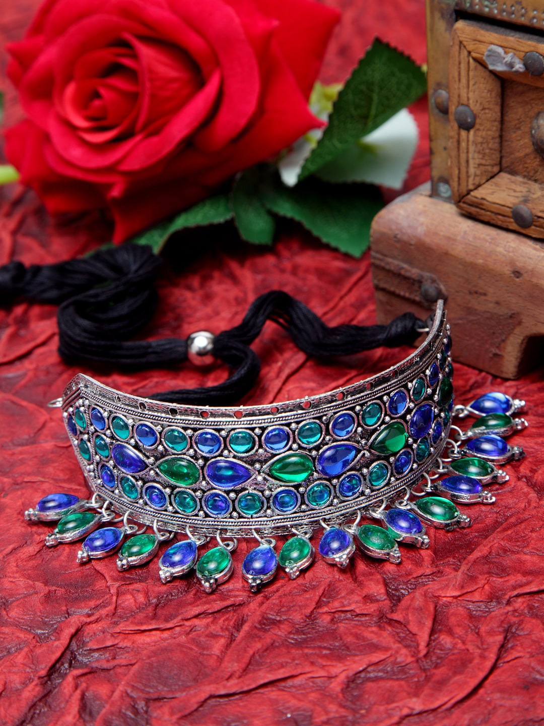 

Moedbuille Blue Brass-Plated Choker Necklace, Silver