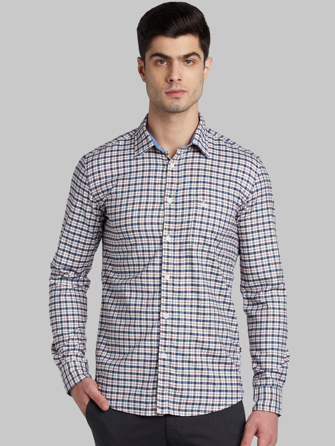 

Parx Men Navy Blue & Off-White Slim Fit Checked Casual Shirt