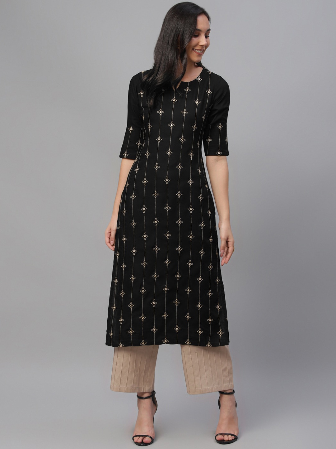 

Libas Women Black Embroidered Straight Kurta