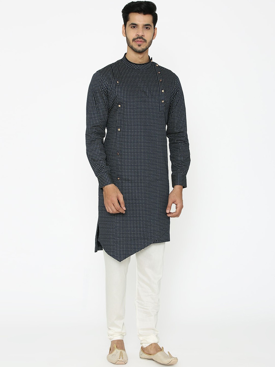 

Manyavar Men Navy Blue & Off-White Printed Straight Kurta