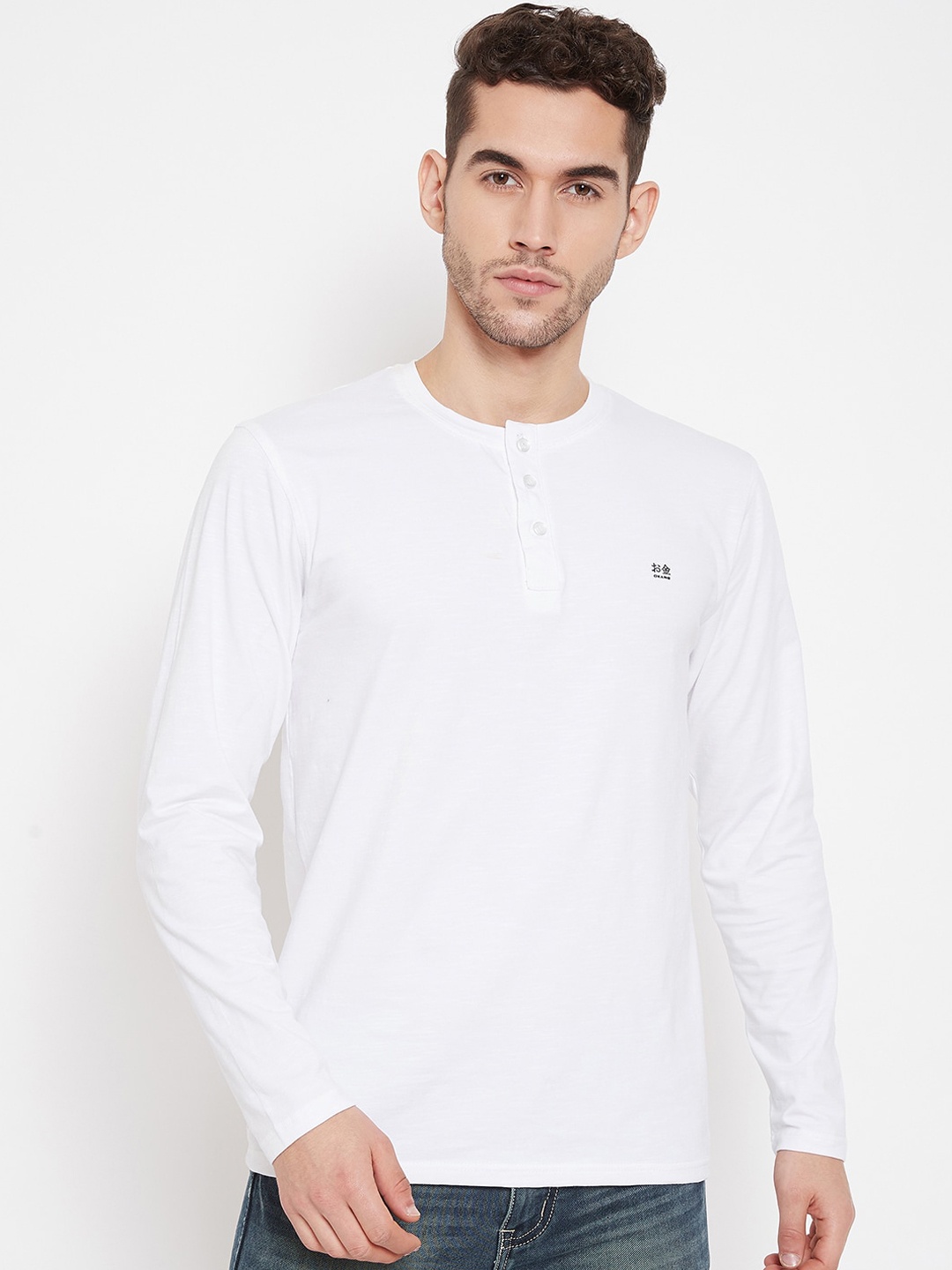 

Okane Men White Solid Henley Neck T-shirt