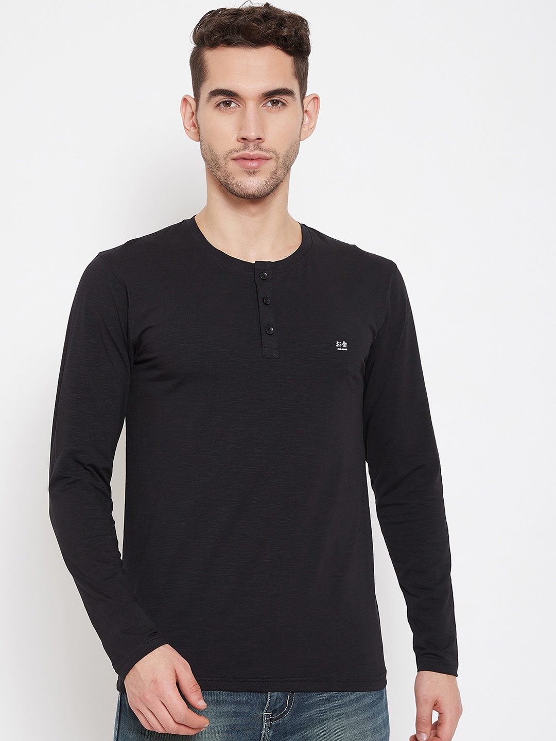 

Okane Men Black Solid Henley Neck T-shirt