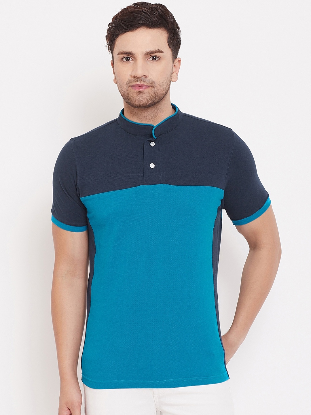 

JUMP USA Men Blue Colourblocked Mandarin Collar T-shirt