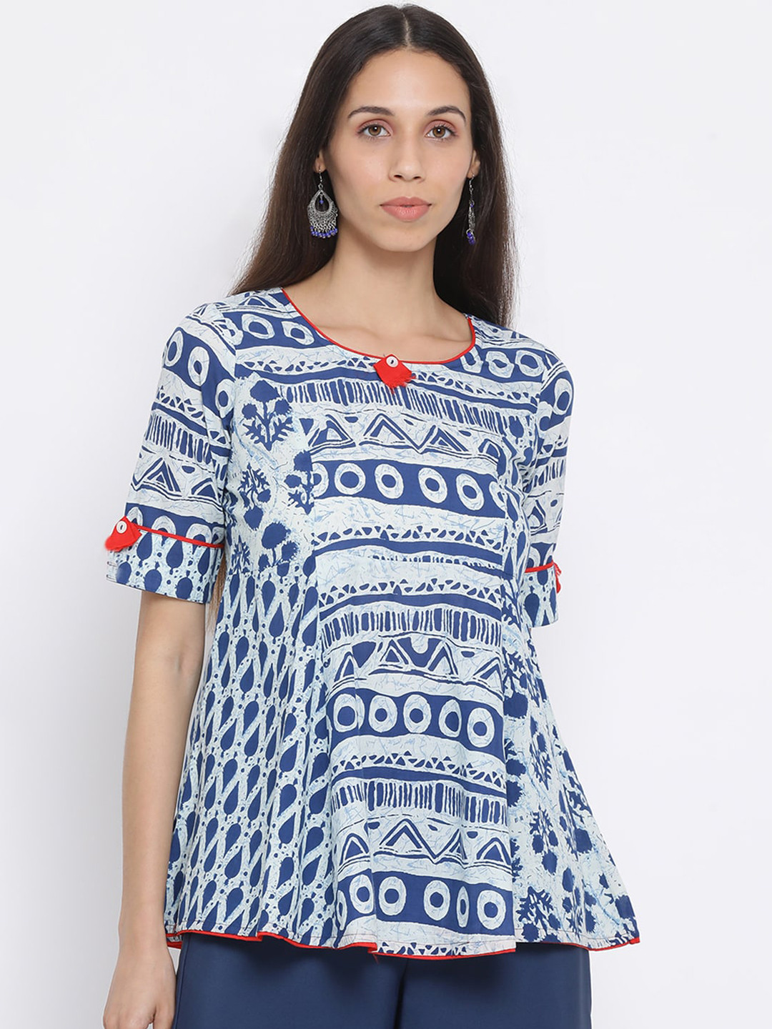 

Span Women Blue & White Printed Tunic