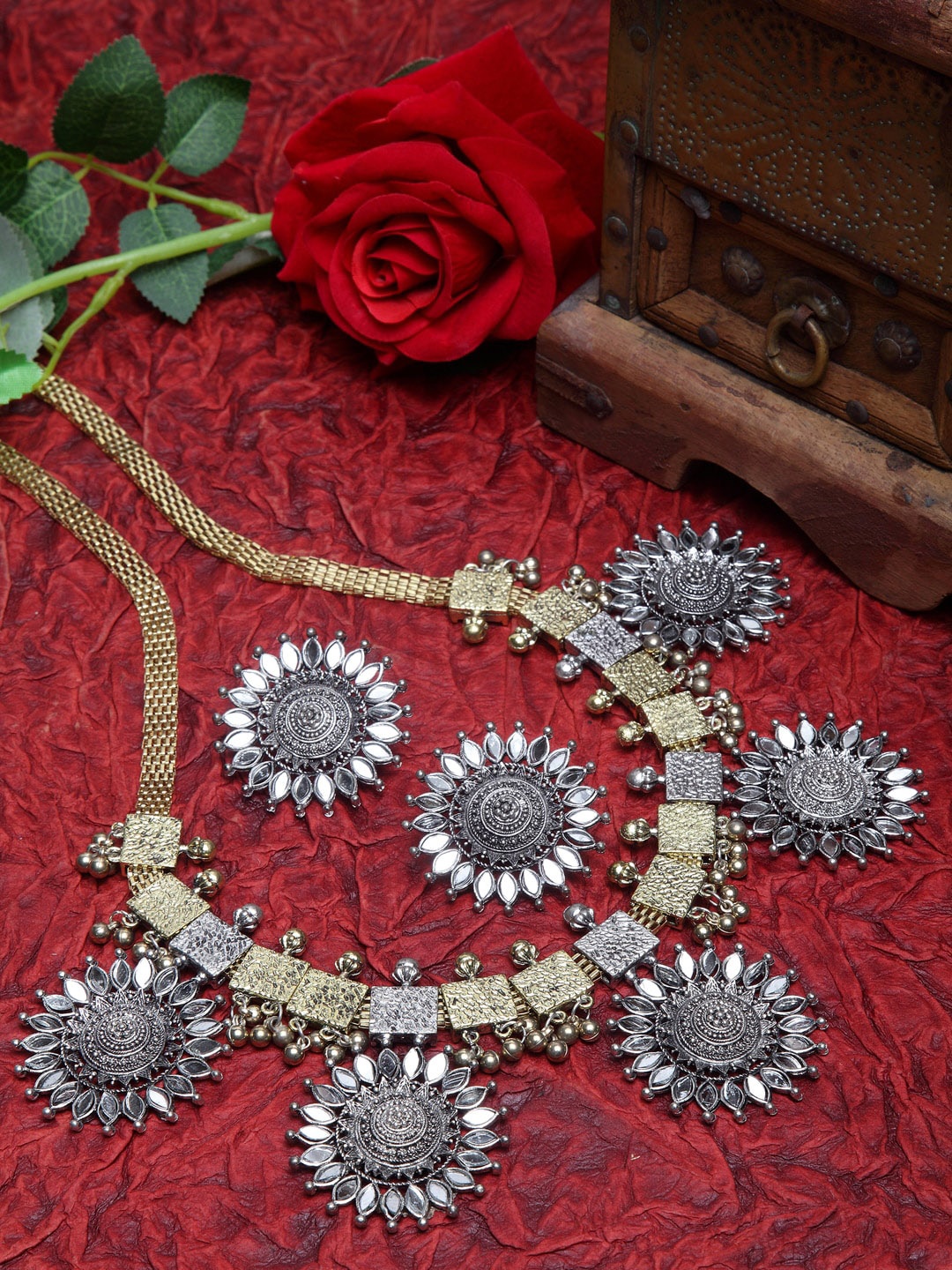 

Moedbuille Oxidised Gold-Plated Silver-Toned Floral Handcrafted Jewellery Set