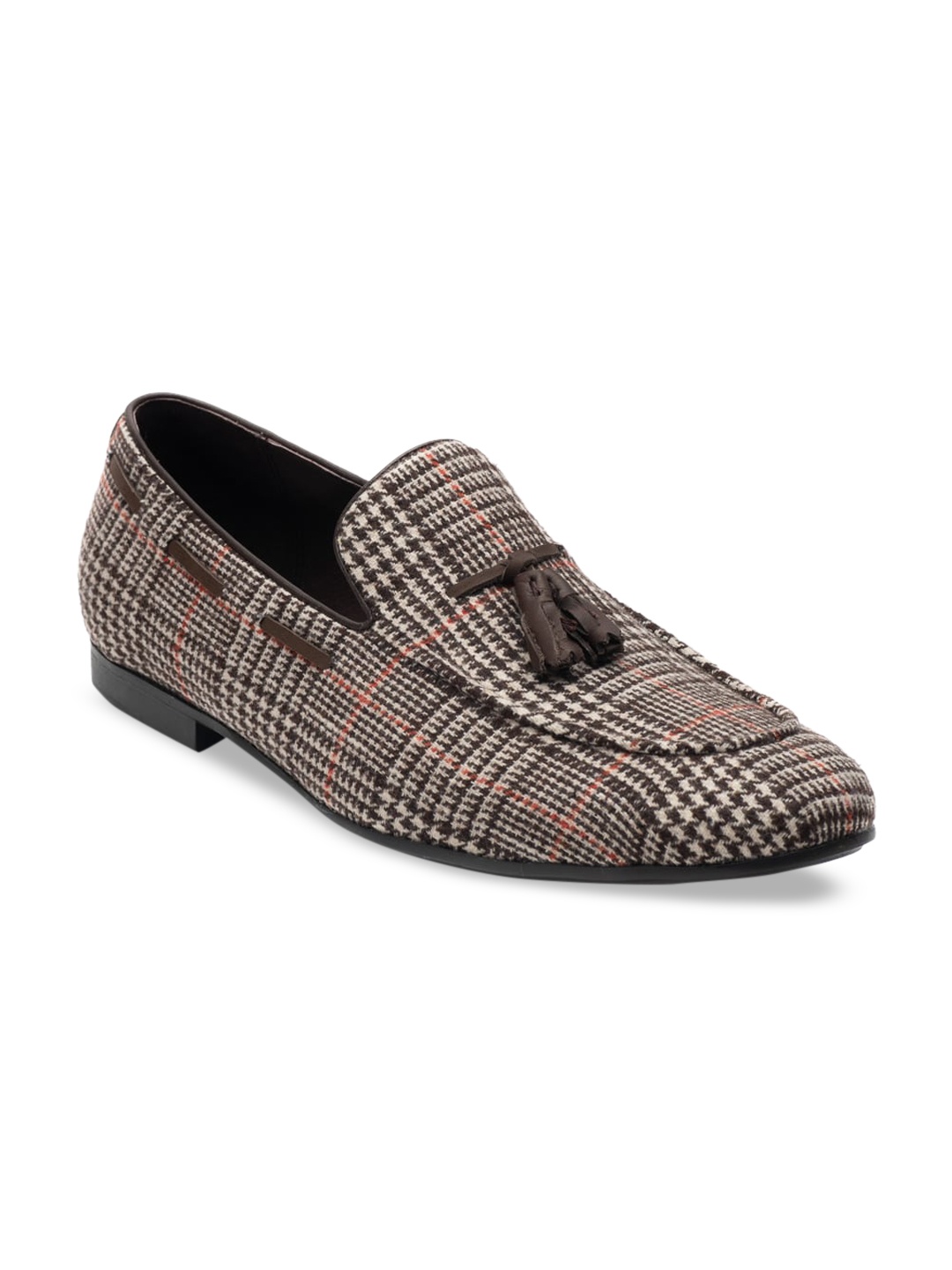 

Heel & Buckle London Men Beige & Brown Loafers
