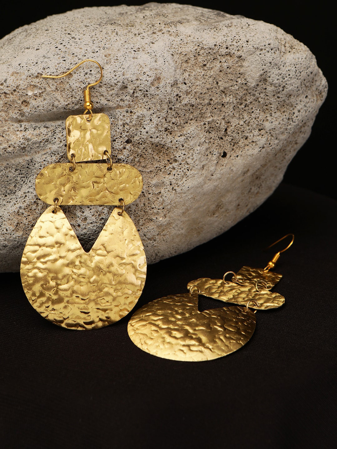 

STREET 9 Gold-Toned Geometric Drop Earrings