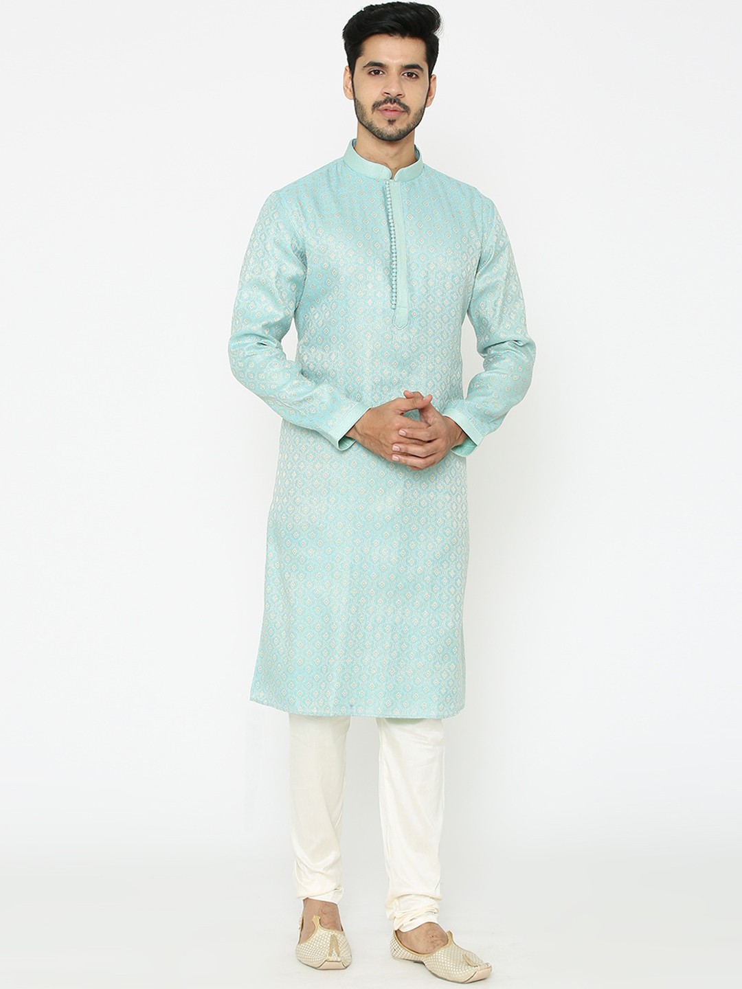 

Manyavar Men Blue Woven Design Straight Kurta
