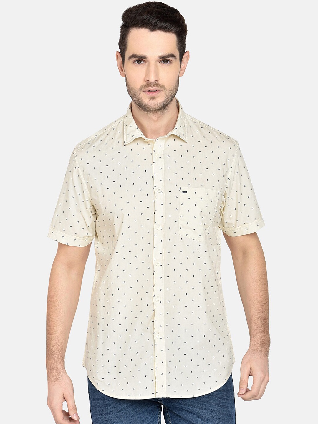

Basics Men Yellow Slim Fit Printed Casual Shirt