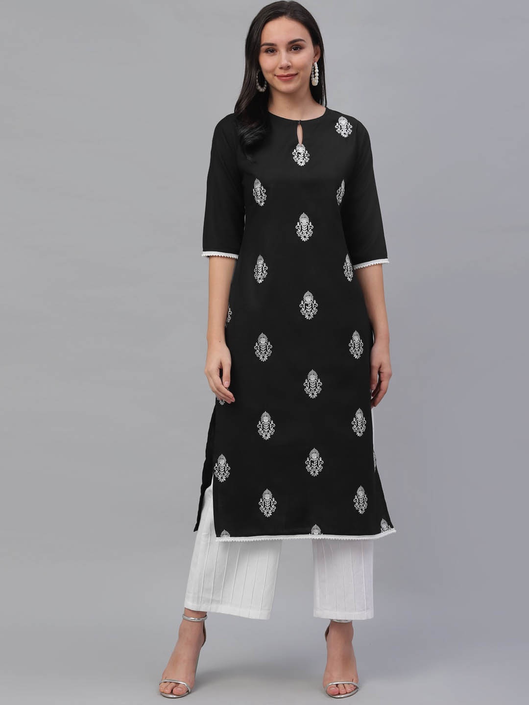 

Libas Women Black Embroidered Straight Kurta
